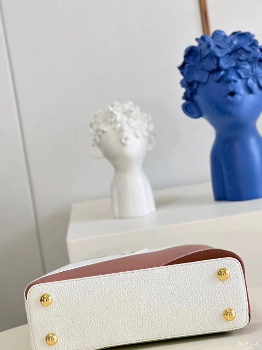 BB CAPUCINES VUITTON LOUIS 0724